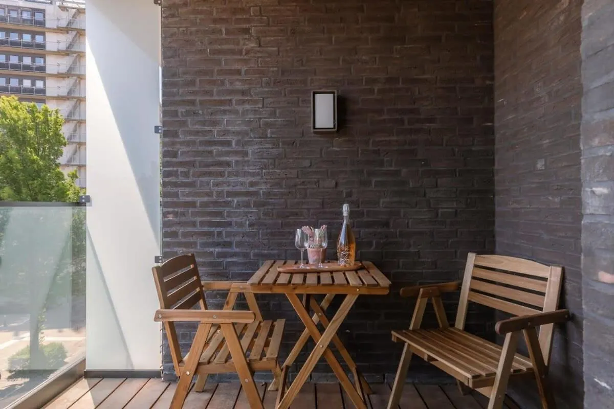 Huswell - Stylish New Apartment - Free Parking 오스텐드